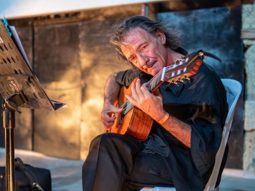 Ricardo Moyano Guitarist